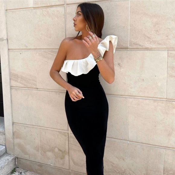 Zara knit ruffle dress - Picture 2 of 5